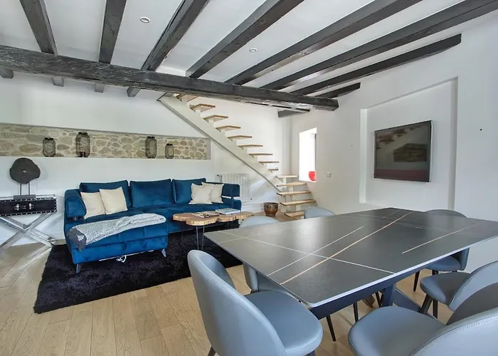 Holiday home Hebergeneve Authentique Grilly